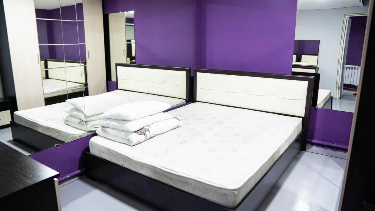 Fox Hostel Almaty Ngoại thất bức ảnh